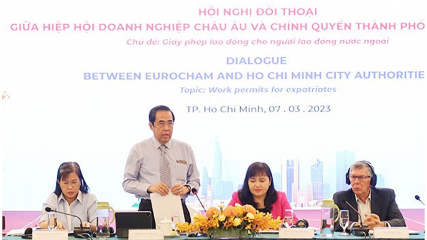 HCM City removes hindrances to work permit issuance for foreigners